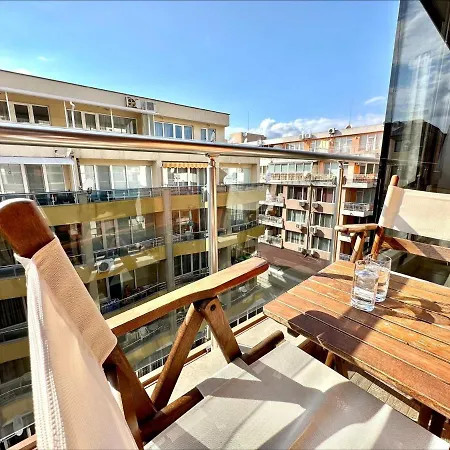 Apartment Bay - Menada Apatments Pomorie