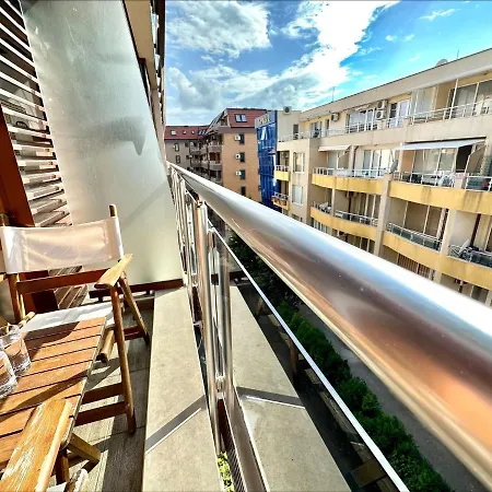 Apartment Bay - Menada Apatments *